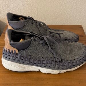 Nike Woven Lace-Up Sneakers – Gray